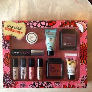 Benefit: Sexy Little Stowaways